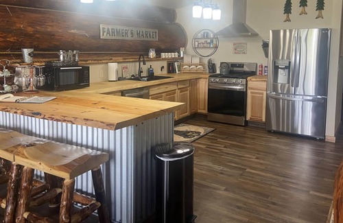 Kenai House | The Brown Bear House