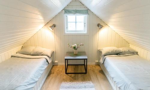 Stromstad O House | The Buar Cabin