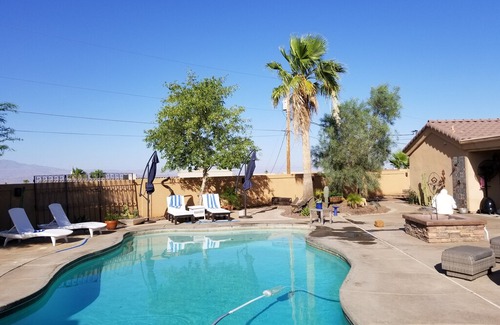 Lake Havasu City House | The Buffalo House - Absolutley Unique! We accept dogs