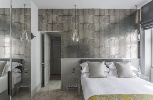 Bishopsgate Hotel | The Bull and The Hide