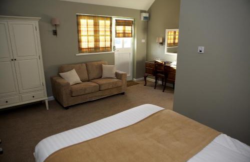 Rolvenden Bed & Breakfast | The Bull Inn Lodges