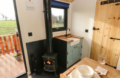 Cosheston House | The Bumblebee