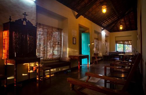 Bogmolo Ski Chalet | The Bungalow Bogmalo An 1880 Indo Portuguese Heritage Beach Villa South Goa