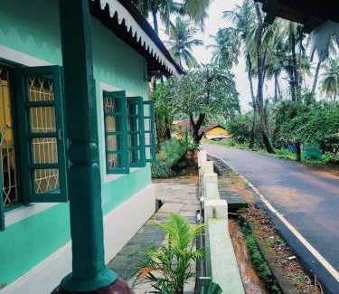 Bogmolo Ski Chalet | The Bungalow Bogmalo An 1880 Indo Portuguese Heritage Beach Villa South Goa