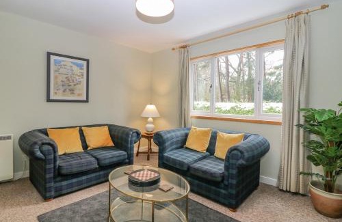 Elgin House | The Bungalow