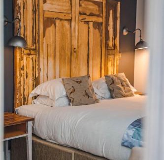 Ashmore Green Hotel | The Bunk Inn