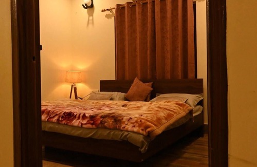 Dugalbitta Hotel | The Bunker House Cafe and Stay