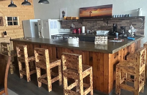 Hebron Cabin | The Bunkhouse – A Unique Stay in Historic Hebron, Nebraska