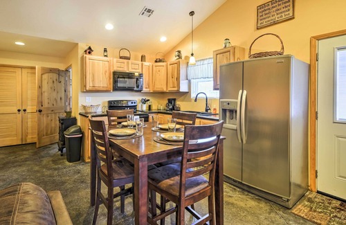 Payne County House | The Bunkhouse at Rolling Meadows Ranch w/Grill!