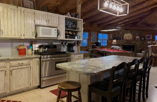 Hagerman Cabin | The Bunkhouse Lodge at Chesser Ranch