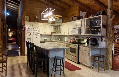 Hagerman Cabin | The Bunkhouse Lodge at Chesser Ranch