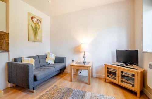 Wookey House | The Burcott Inn Cottages