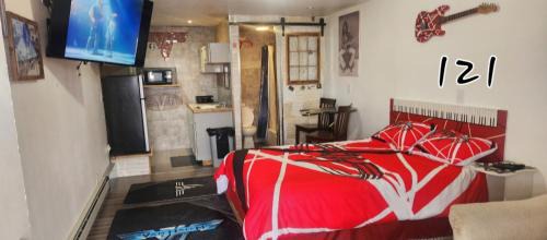 Lamar Hotel | The Buzzards Nest