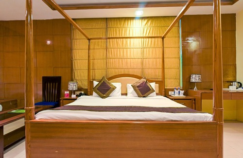 Shyam Nagar Resort | The Byke Grassfield Resort With Outdoor Pool, Shyam Nagar