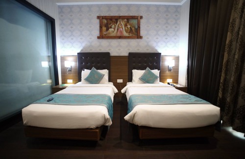 Thane West Hotel | The Byke Suraj Plaza Veg Hotel, Thane