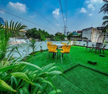 Kolkata Apartment | The Bypass Nest-with Private Cozy Attached Terrace