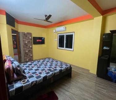 Kolkata Apartment | The Bypass Nest-with Private Cozy Attached Terrace