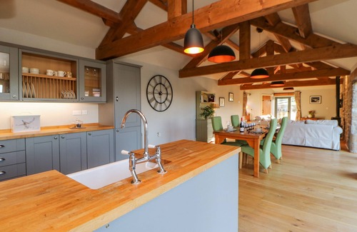 Richmond Cottage | THE BYRE, SEDBURY PARK FARM, with open fire in Gilling West