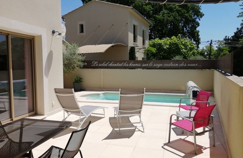 L'Isle-sur-la-Sorgue House | The Cabanon Laura *