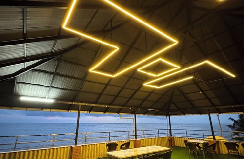 Vypin Villa | The Cabana - Luxurious Oceanfront villa in Kochi !