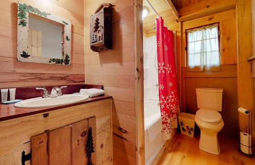 Fryeburg House | The Cabin at Fryeburg