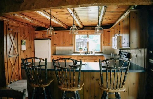 Narvon Cabin | The Cabin at Sleepy Hollow Farm