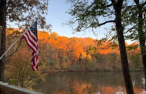Madison Cabin | The Cabin at the Lake