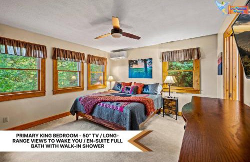 Maggie Valley House | The Cabin Fairy's Castle/Magnificent View/K&Q Beds