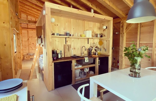 Sedgwick Cabin | The Cabins at Currier Landing Cabin 2: Meadow