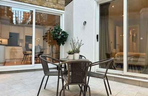 Belgravia Apartment | The Cadogan Suite by Harrodsnn