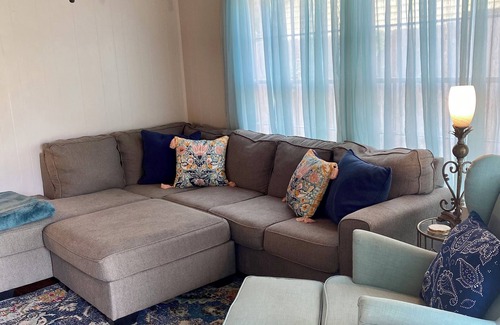 Lake Charles Cottage | The Cajun Cottage - Downtown Cottage