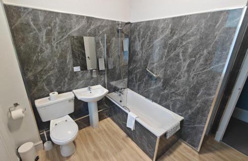 Callander Hotel | The Caledonian Thistle Hotel