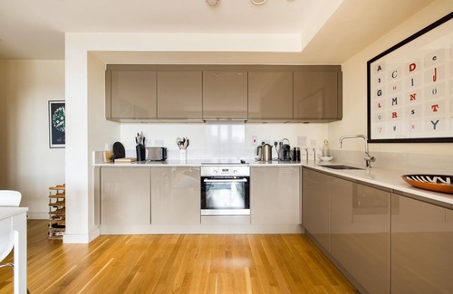 Battersea Apartment | The Call of London 2 Bedroom Flat in Battersea