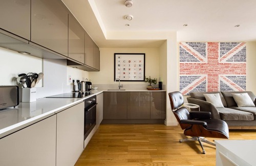Battersea Apartment | The Call of London 2 Bedroom Flat in Battersea