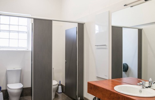 Warrnambool Hotel | The Cally Hotel
