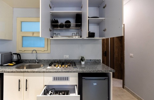 New Cairo Apartment | The Calm Corner1BR W/Balcony,Lotus,By Travelholic