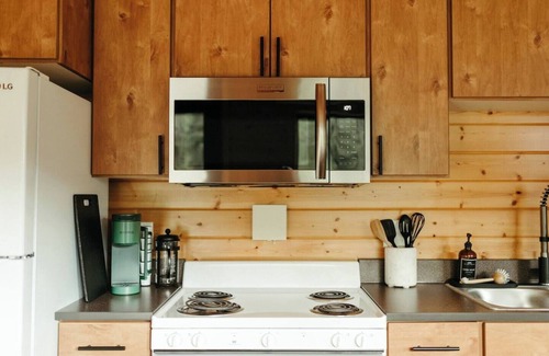 Lakeside Apartment | The CAMP HAUS: A Montana Tiny Cabin Forest Retreat