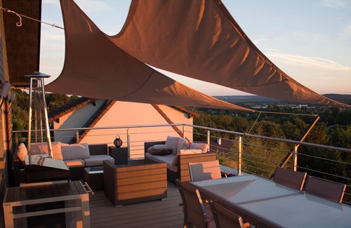Triel-sur-Seine House | The Canadian home in the Yvelines. Breathtaking view of the Seine & forest