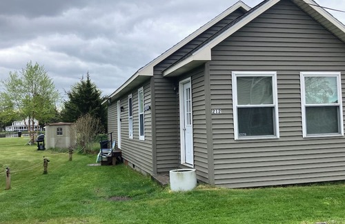 Sylvan Beach House | The Canal View Cottage