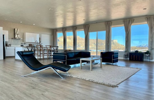 Big Water House | The Canyon Dweller: A Luxury Haven near Page, AZ