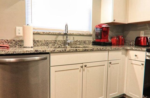 Yacht Club Apartment | The Cape 2 Gulf access