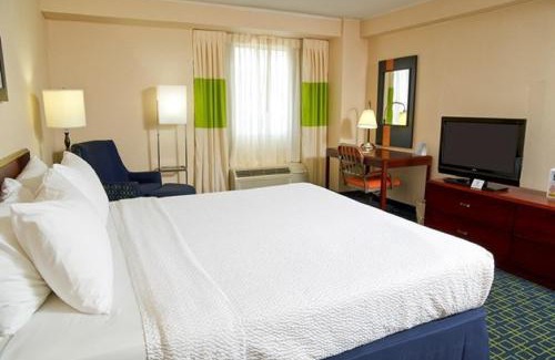 Charleston Hotel | The Capitol Hotel