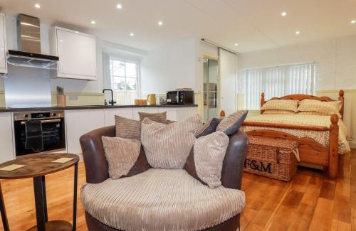 Torpoint Apartment | The Carew Loft