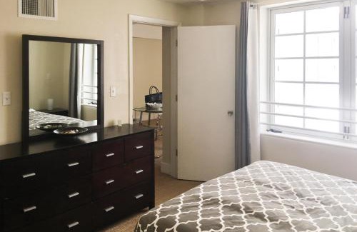 South Beach Apartment | The Carlyle 3G