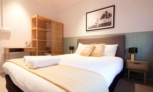 Yamba Hotel | The Carmel Yamba