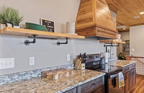 Dadeville House | The CaroBama Whiskey Tango Hotel