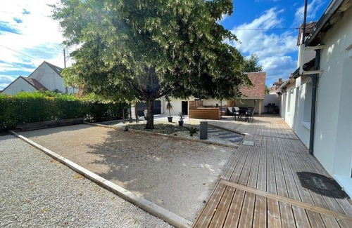Romorantin-Lanthenay House | The carpenter's farmhouse: Château and Beauval