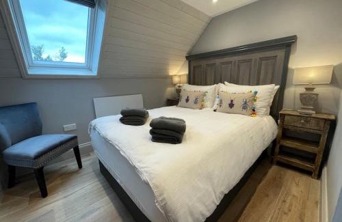 Salisbury House | The Carriage House
