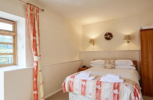 Sidmouth House | The Carriages