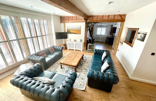 Brightlingsea House | The Cart Lodge at Lee Wick Farm Cottages & Glamping